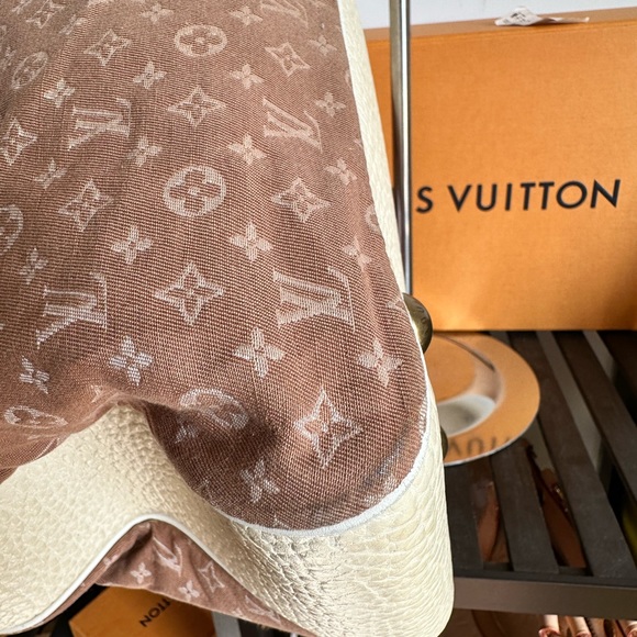Louis Vuitton Boston Minilin - Picture 5 of 9